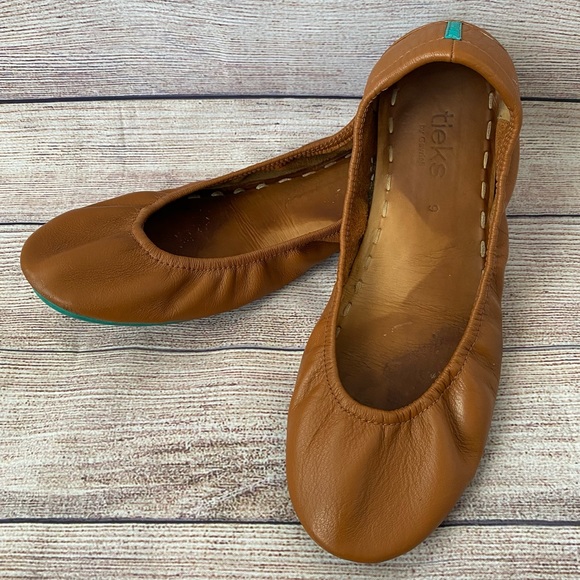 Tieks Shoes - TIEKS Chestnut Ballet Flats Size 9